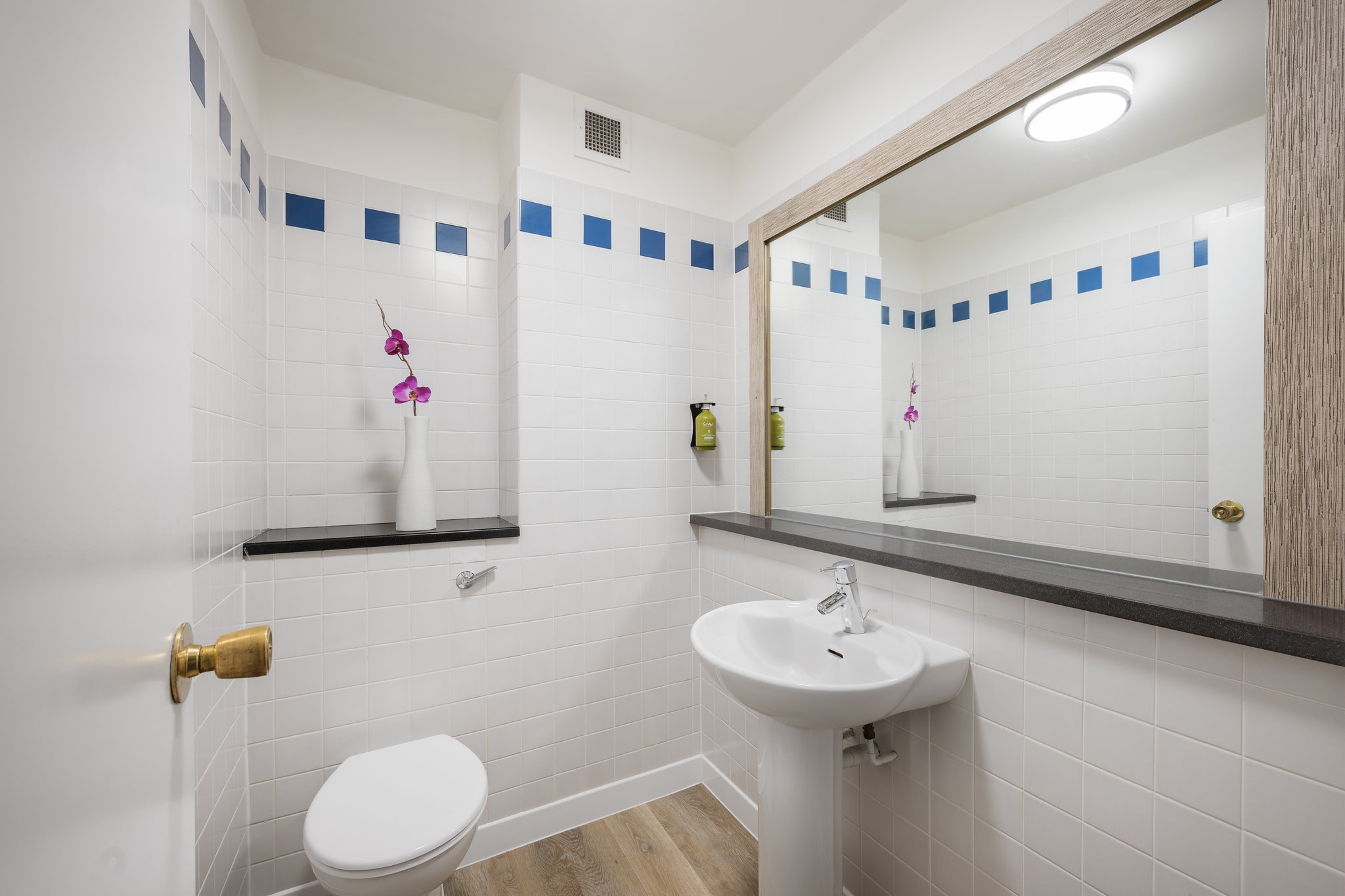 Holiday Inn BIRMINGHAM - BROMSGROVE - Tap to explore photos