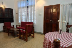 Princess Dutch Bungalow | Heritage Stay Fort Kochi