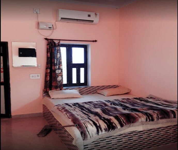 Hotel Swadesh Vatika - Tap to explore photos