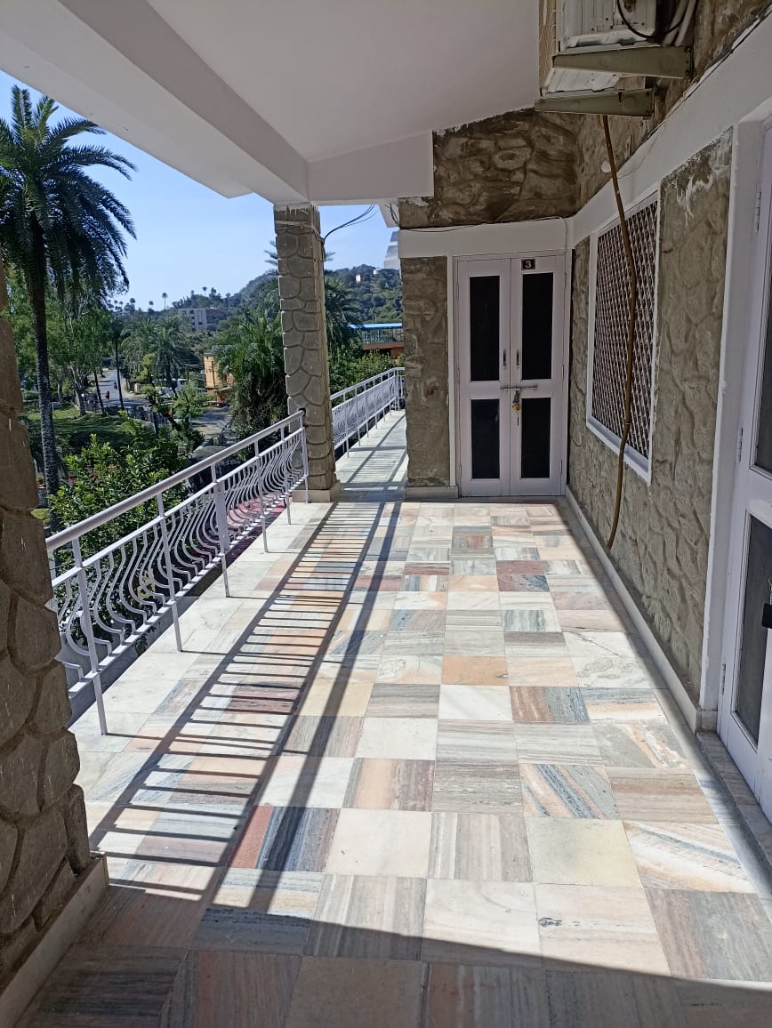 Hotel Safron - Tap to explore photos