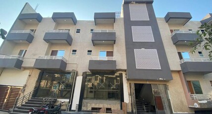 New AC Flat Near ISCKON with Kitchen and Balcony Room Type - New AC Flat Near ISCKON with Kitchen and Balcony