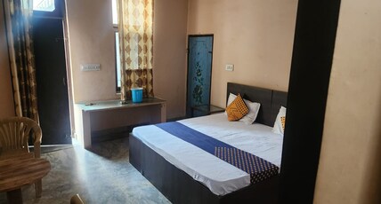 Hotel RLT PALACE Room Type - AC Double Bed Room