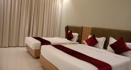 vishnu executive room Room Type - Deluxe Suite