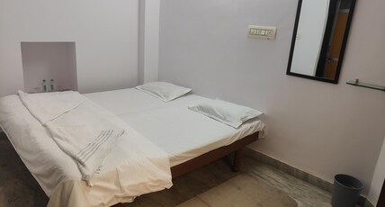 Chandan Palace Room Type - Deluxe room