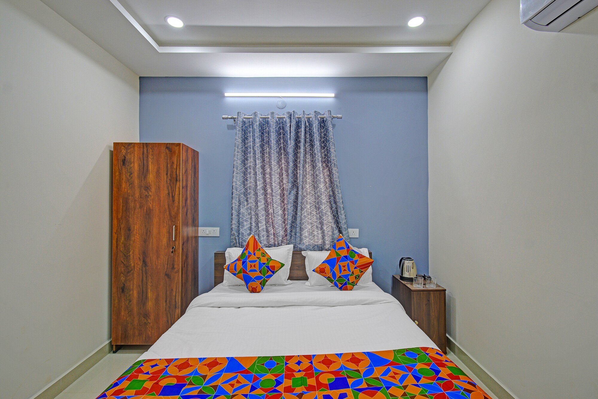 FabHotel Karthiks Elite - Tap to explore photos