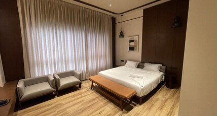 Hotel Aarka Room Type - Deluxe Room with Garden View