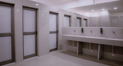 Happy Stops Room Type - PRIVATE SUPER LUXURY AC DORMITORY POD