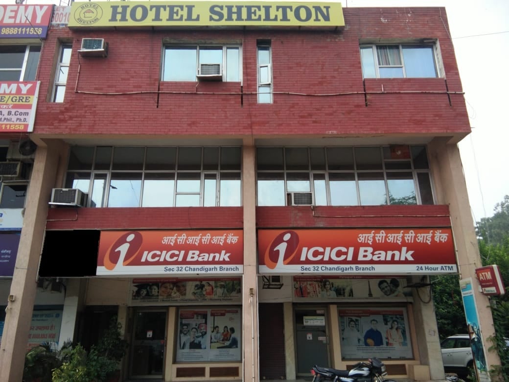 Hotel Shelton - Tap to explore photos