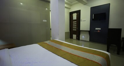 Hotel Swastik  Room Type - AC Deluxe