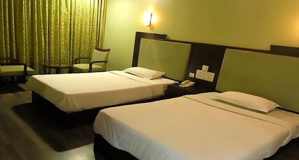 Hotel River View Room Type - Executive Room AC