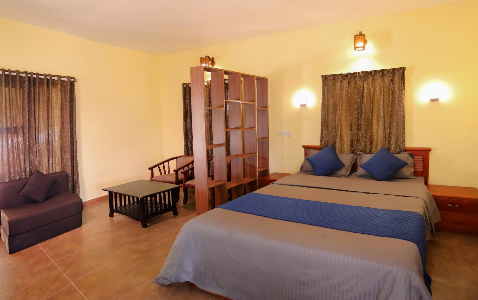 Rippon Mount resorts - Tap to explore photos