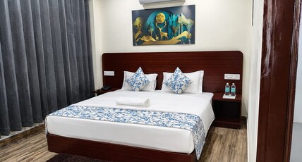 Kamaksha Palace Room Type - SUPERIOR KING ROOM