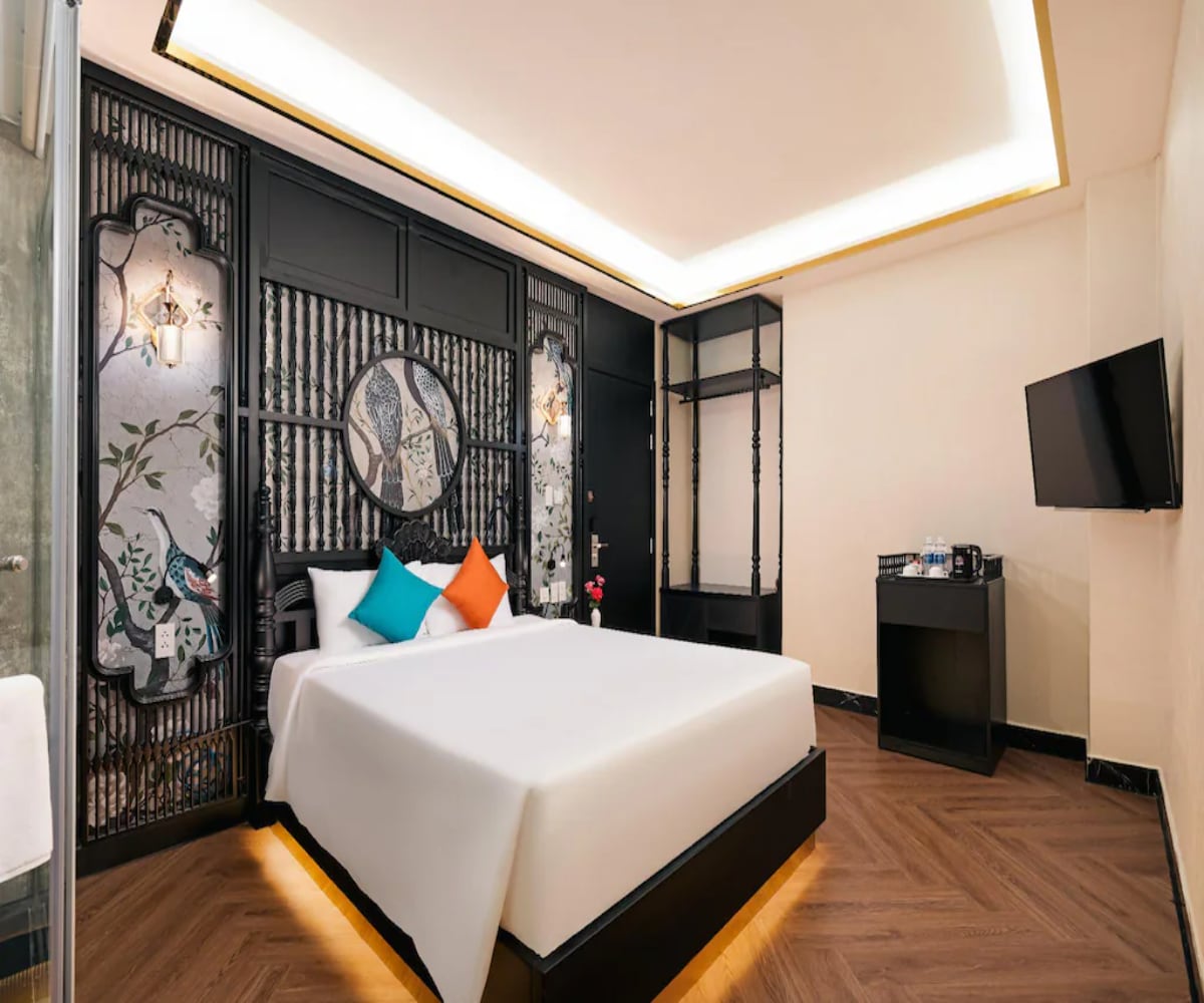 G8 Riverside Hotel Saigon - Tap to explore photos