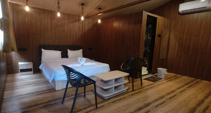 Raj Palace Hotel and Resort Room Type - Cottage City