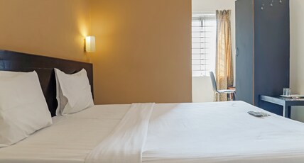 Hotel Sunshine Room Type - Deluxe Non Ac