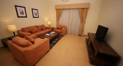 Tulip Hotel Apartments Bur Dubai Room Type - One Bedroom Apartment with Bathtub, Kitchen, Living Area Tulip Hotel Apartments Bur Dubai Room Type - One Bedroom Apartment with Bathtub, Kitchen, Living Area