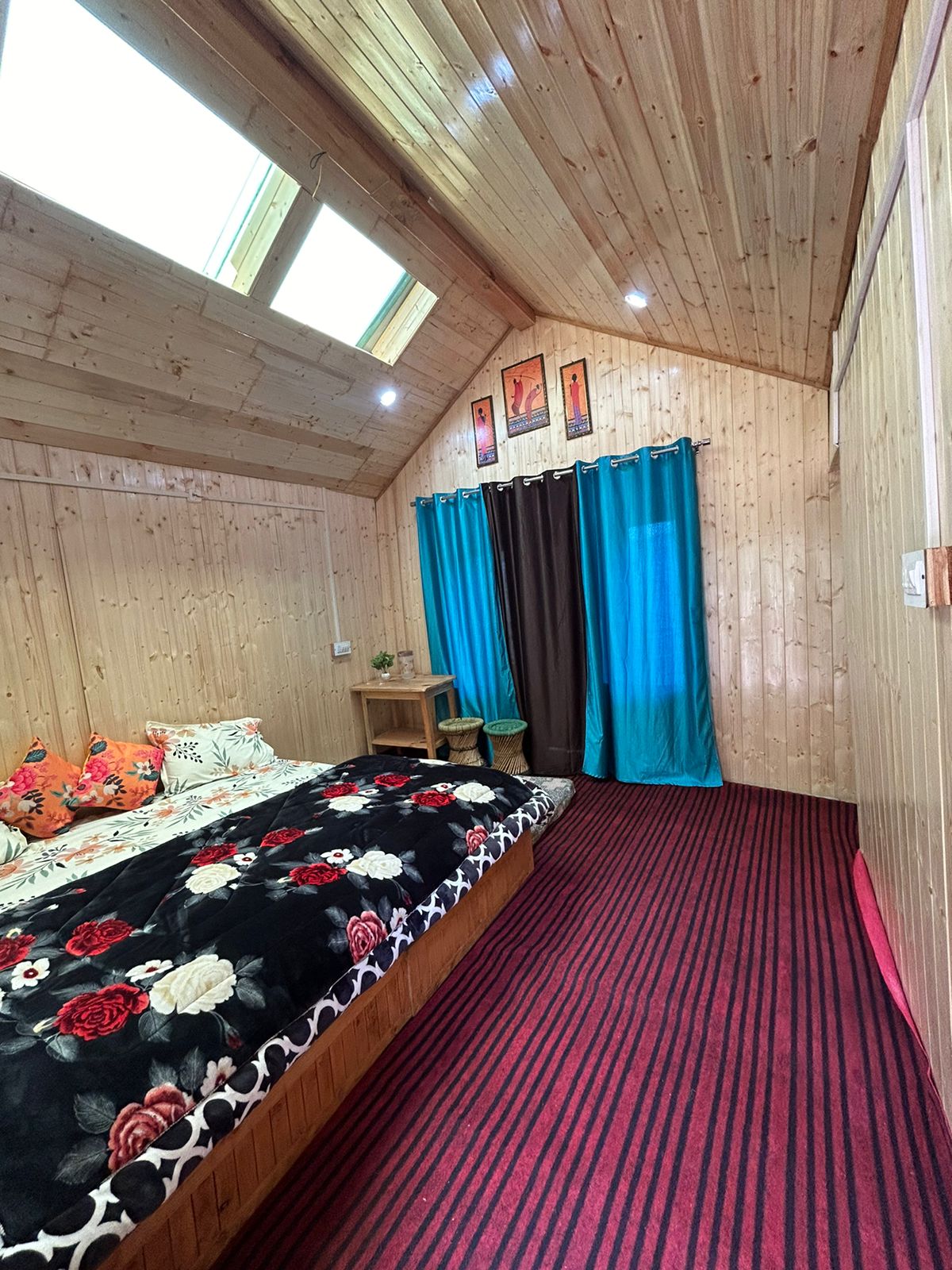 Parashar lake Fogg hill cottages - Tap to explore photos