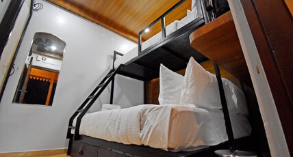 Sea Gadabout Back Packers Room Type - Standard Room