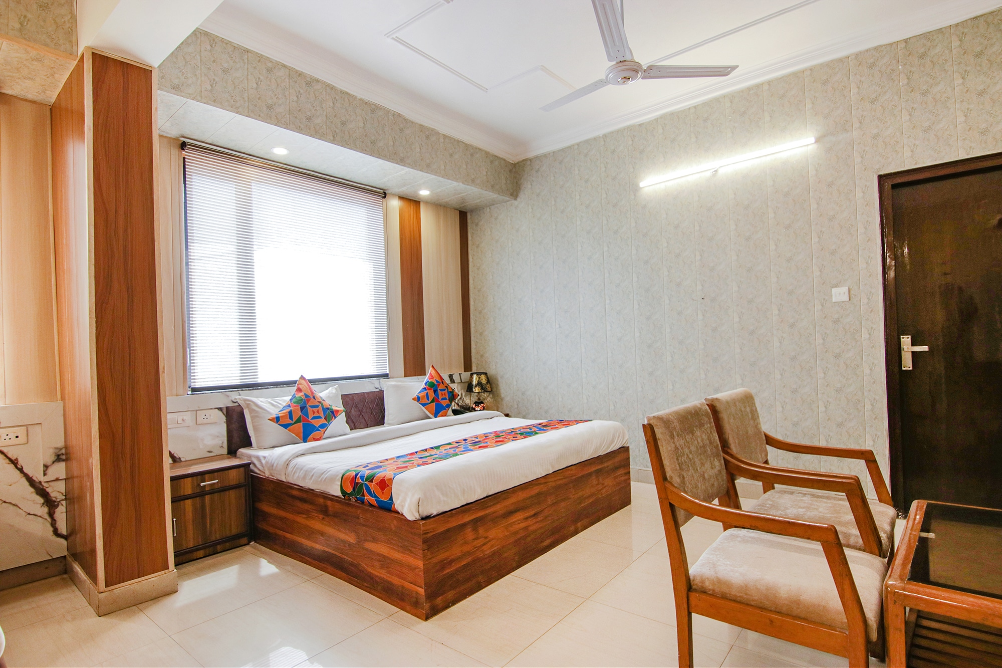Hotel Vistara Grand - Tap to explore photos