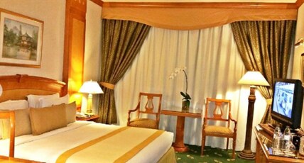 Knight Castle Hotel Room Type - Deluxe Room Exclusive.