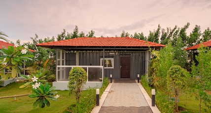 Dusk and Dawn Beach Resort Room Type - Deluxe Cottage Dusk and Dawn Beach Resort Room Type - Deluxe Cottage
