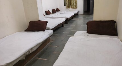 Hotel Uday Malwa Room Type - Dormitory 10 Pax.