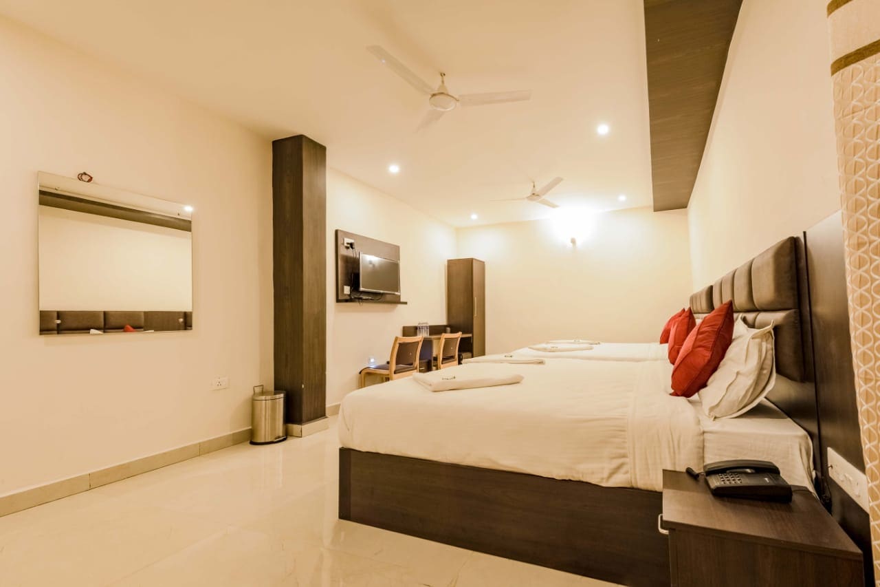 Hotel Harish Palace - Tap to explore photos