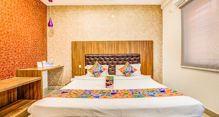 FabHotel Mayuri Residency Room Type - Deluxe Room FabHotel Mayuri Residency Room Type - Deluxe Room