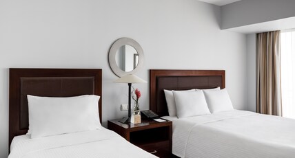 Copthorne King's Hotel Singapore Room Type - Executive Club Family