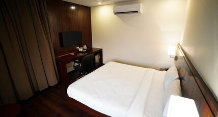 Hotel Suffa International Room Type - Deluxe