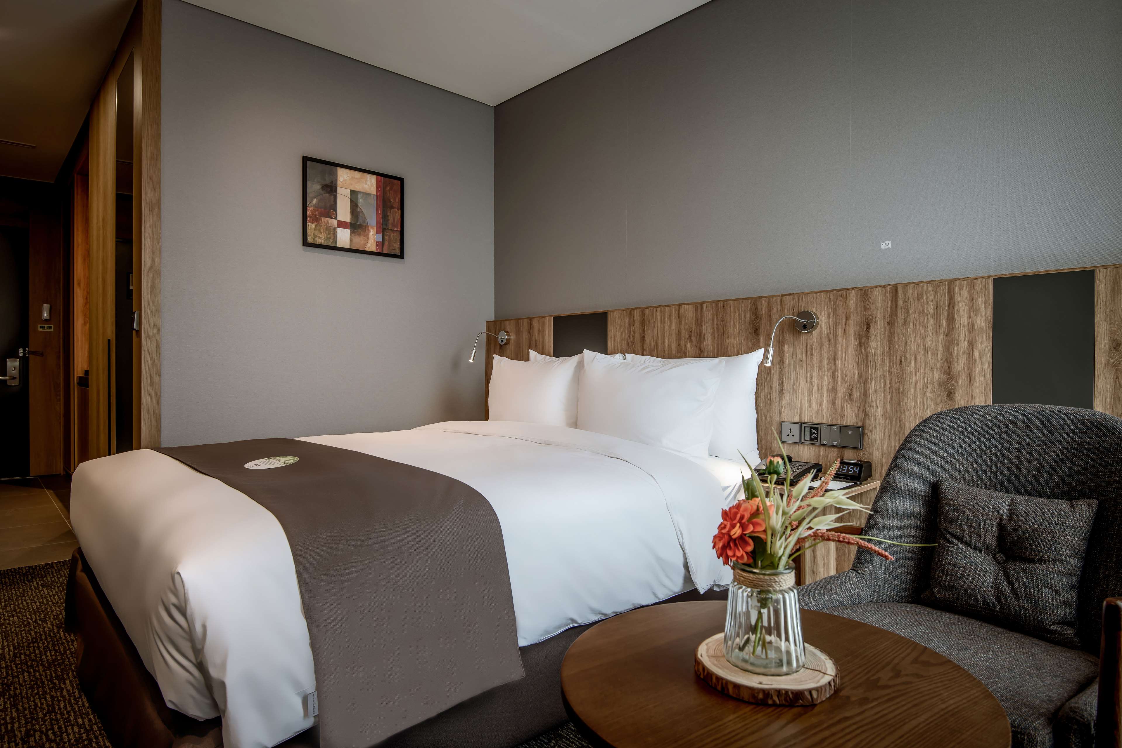 Best Western Plus Hotel Sejong - Tap to explore photos