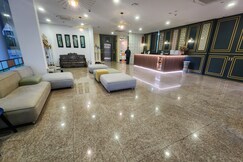 Santa Grand Hotel East Coast