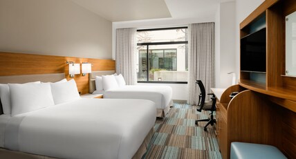 EVEN Hotel Seattle DTWN Lake Union Room Type - 2 Queen Standard Mobil Access Roll Shwr
