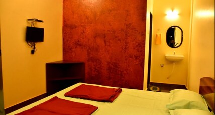 Vijaya Guest House Room Type - Standard Room