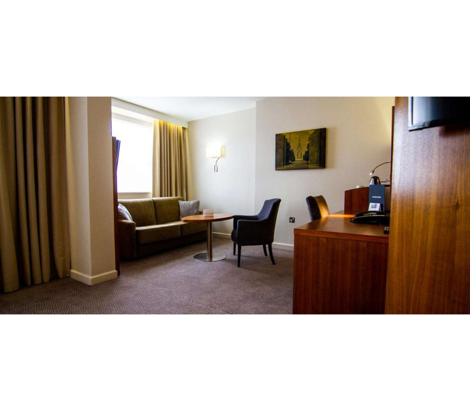 Blakemore Hyde Park Hotel - Tap to explore photos