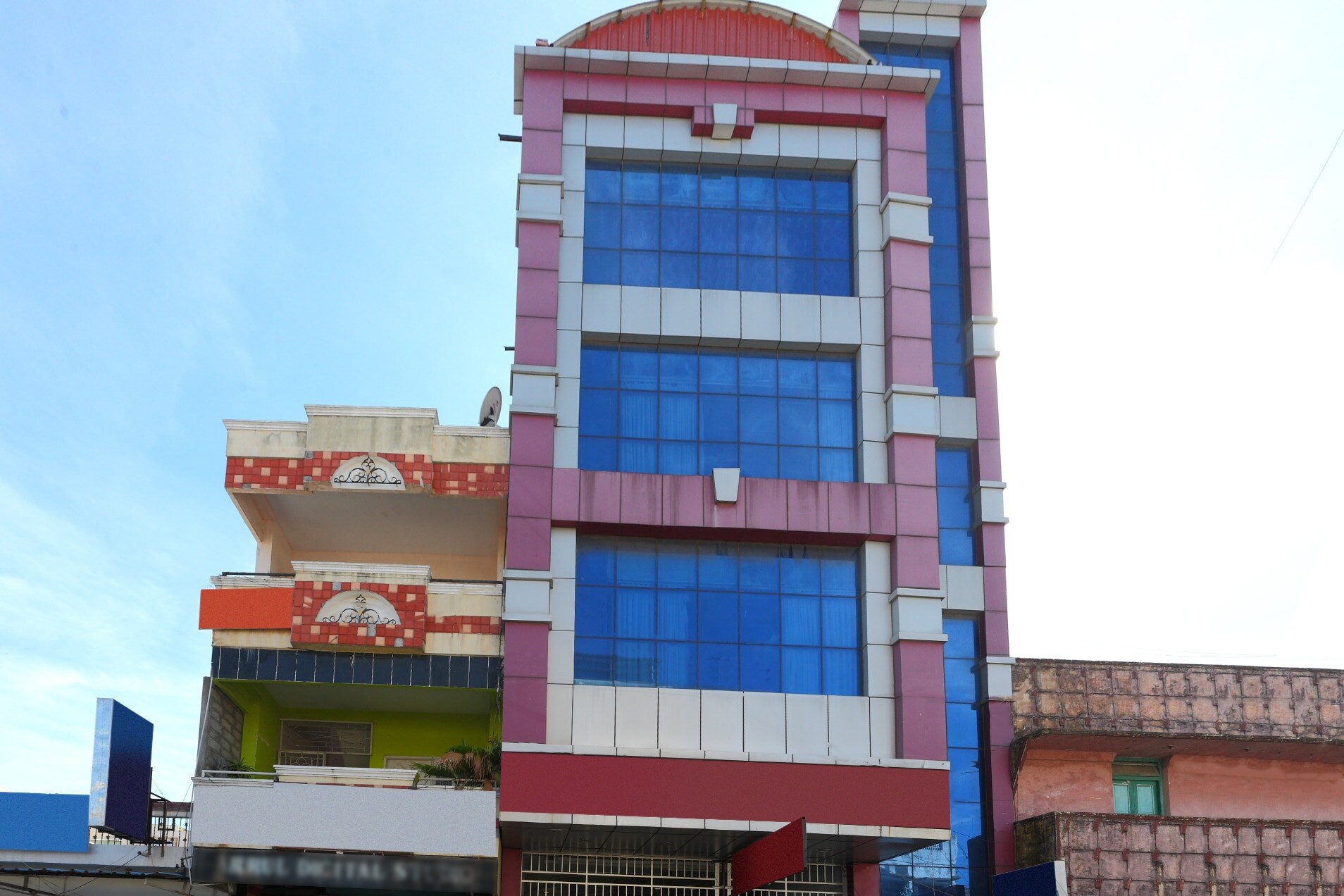 Hotel O Citi Business Hotel - Tap to explore photos