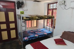 Murugan Guest House -Tiruvannamalai