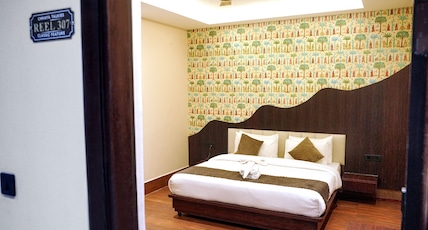 Hotel Chhaya Room Type - Deluxe Twin Room Hotel Chhaya Room Type - Deluxe Twin Room