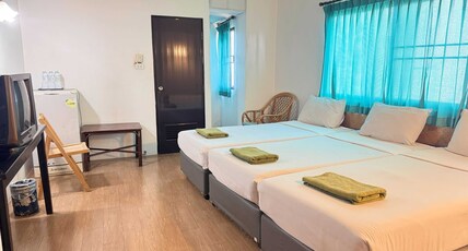 Collection O Night Bazaar Chiangmai Room Type - Superior triple