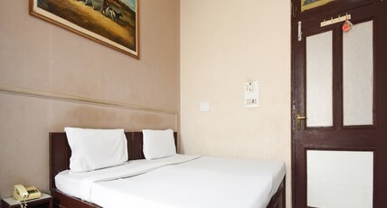 HOTEL TAURUS Room Type - Deluxe AC Room