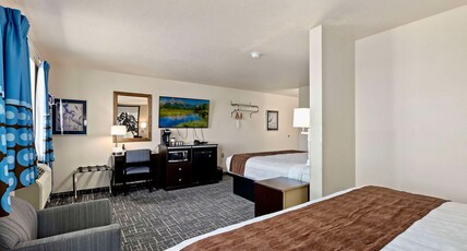 SureStay Hotel by Best Western Twin Falls Room Type - 2 King Beds, Non-Smoking, Family Room, Third Floor, Microwave And Refrigerator, Flat Screen Televisi SureStay Hotel by Best Western Twin Falls Room Type - 2 King Beds, Non-Smoking, Family Room, Third Floor, Microwave And Refrigerator, Flat Screen Televisi