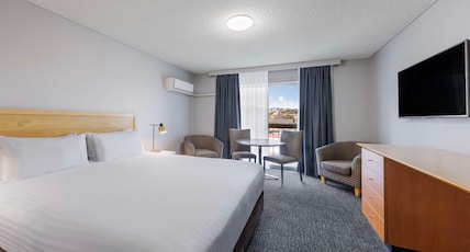 Best Western Hobart Room Type - Suite - 1 King 3 Singles, Non-Smoking, Family Room, One Bedroom, Wi-Fi, Flat Screen Television, Balc Best Western Hobart Room Type - Suite - 1 King 3 Singles, Non-Smoking, Family Room, One Bedroom, Wi-Fi, Flat Screen Television, Balc