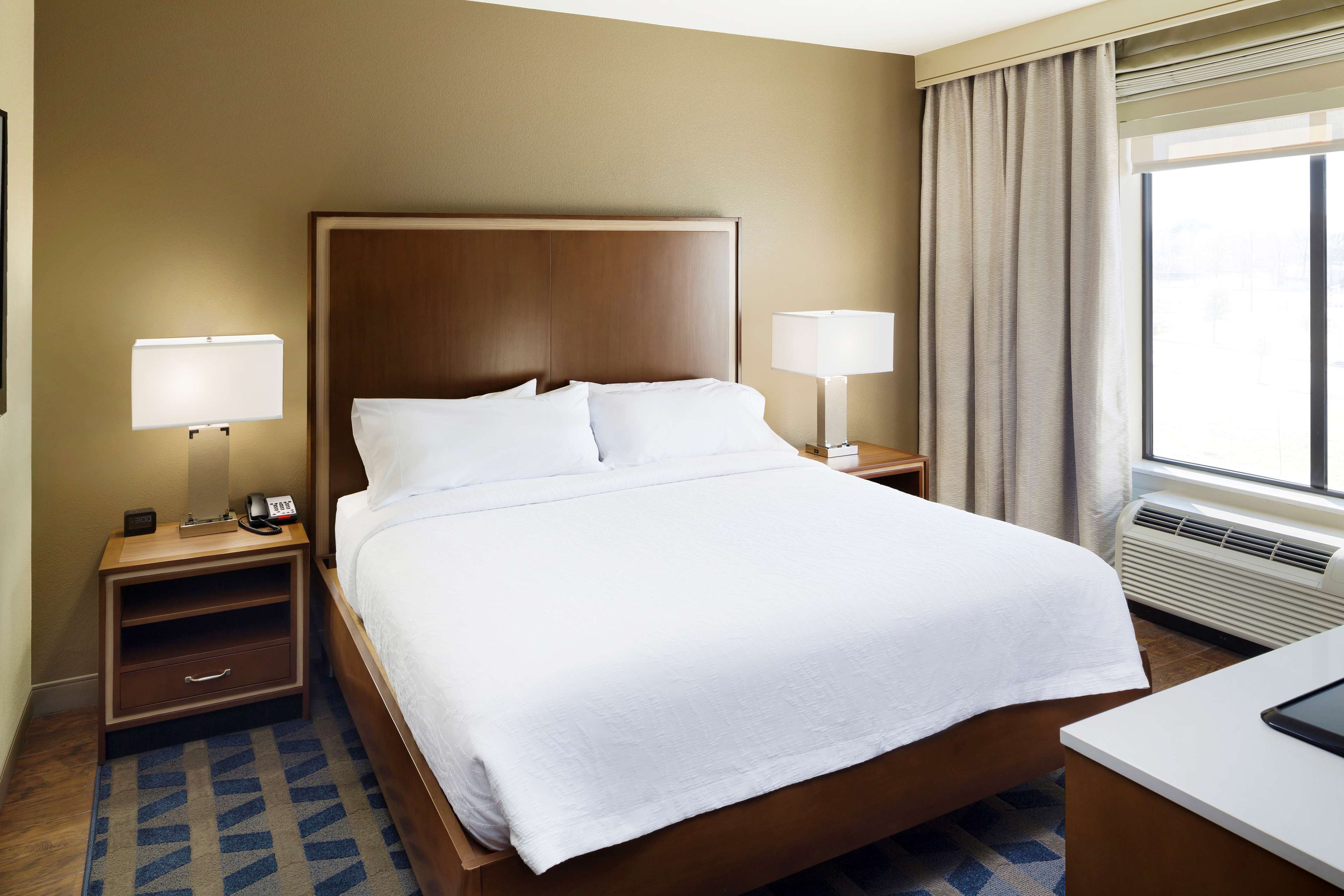 Hilton Garden Inn Longview - Tap to explore photos