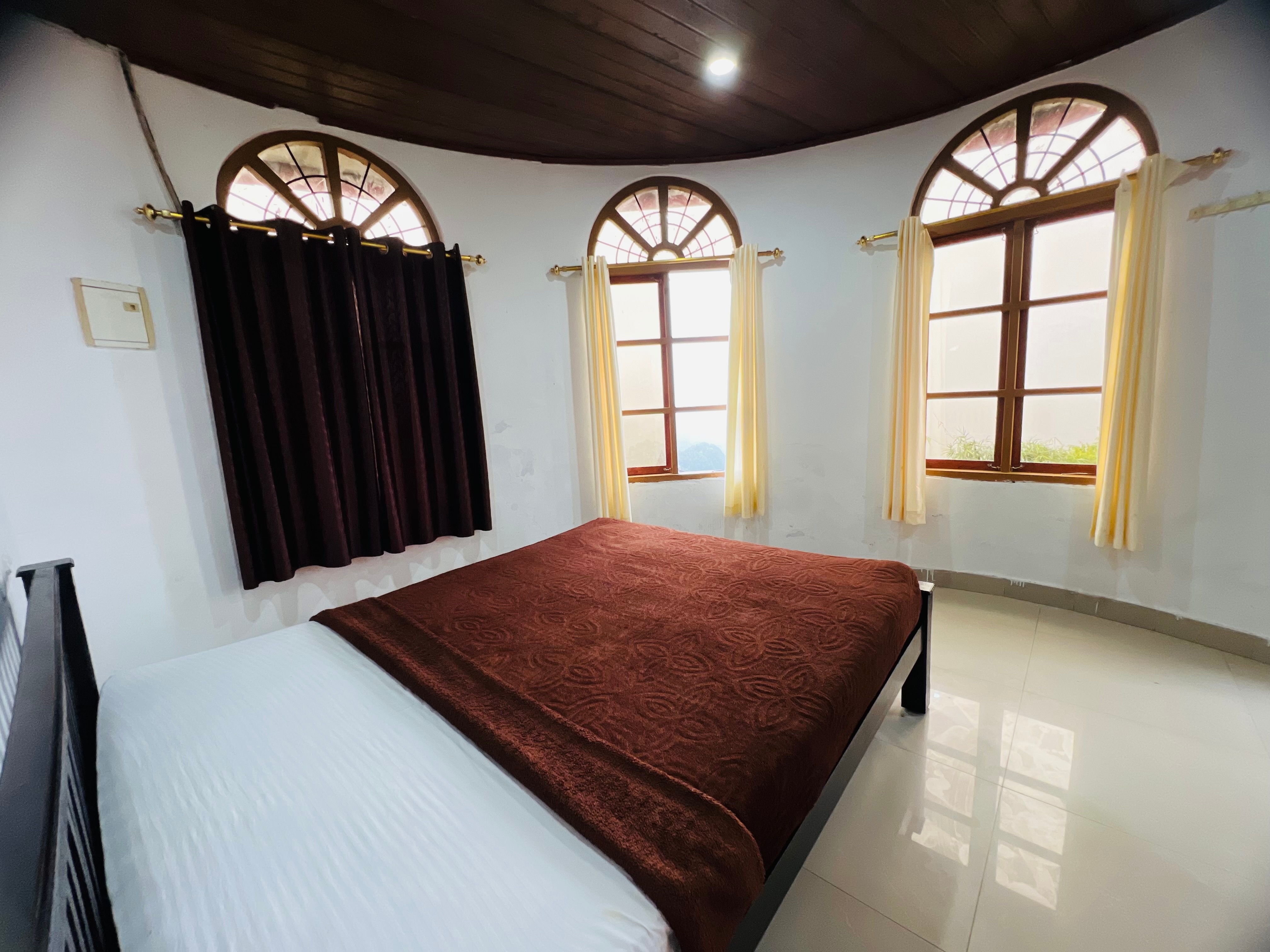 Red Bee Resort Vagamon - Tap to explore photos