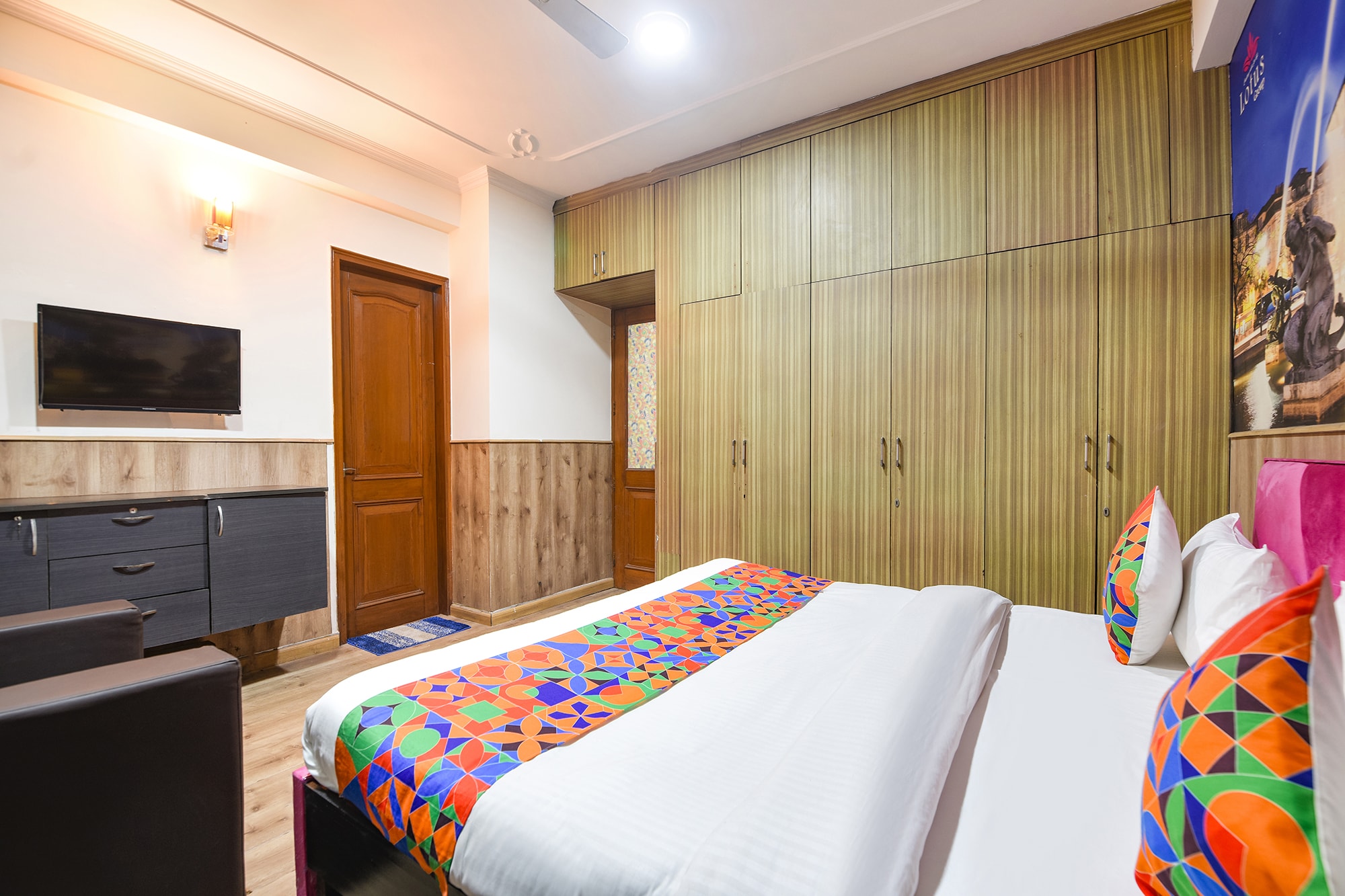 Lotus Inn- 3BHK Apartment - Tap to explore photos