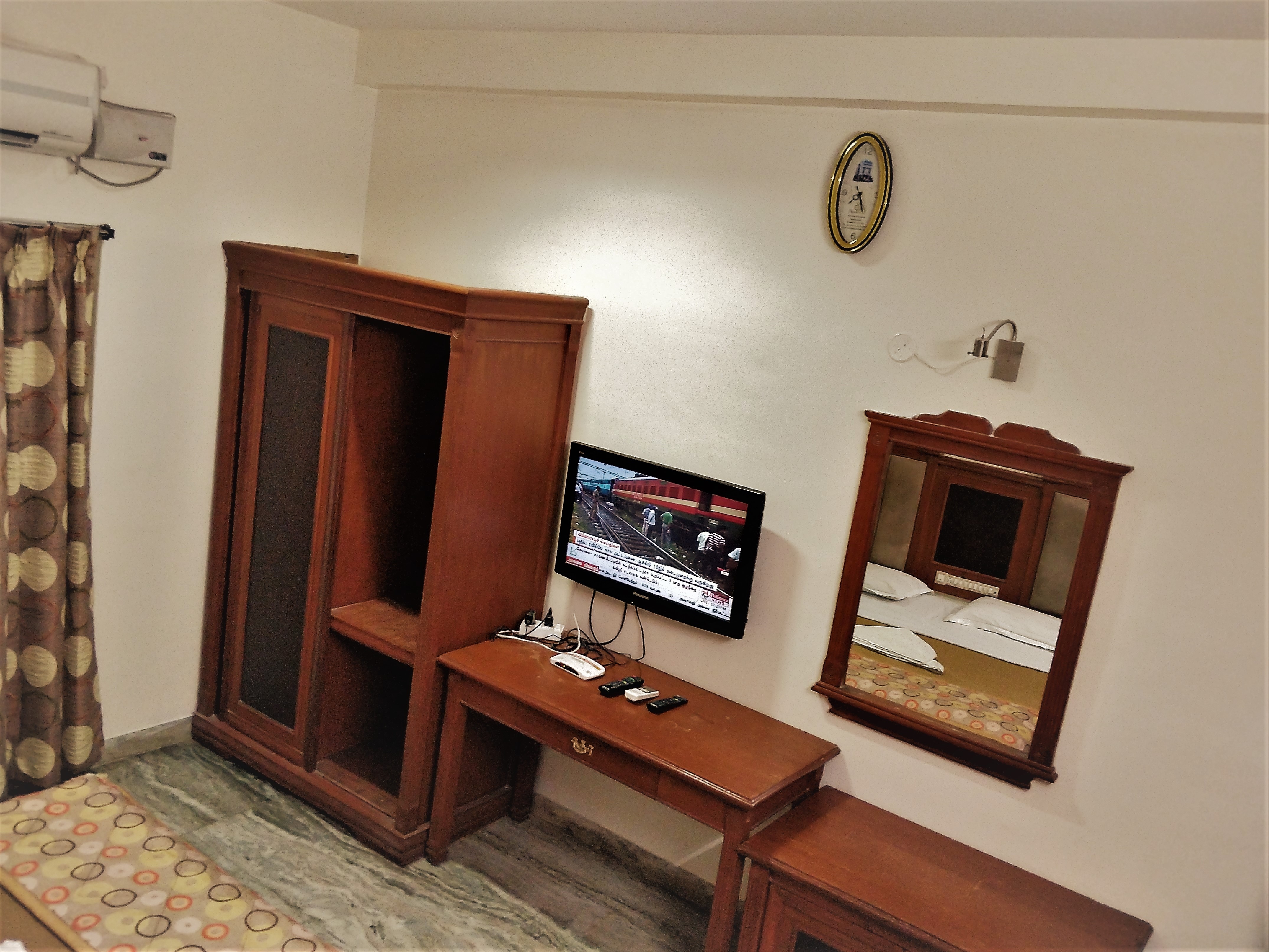Aryaman Service Appartments - Tap to explore photos