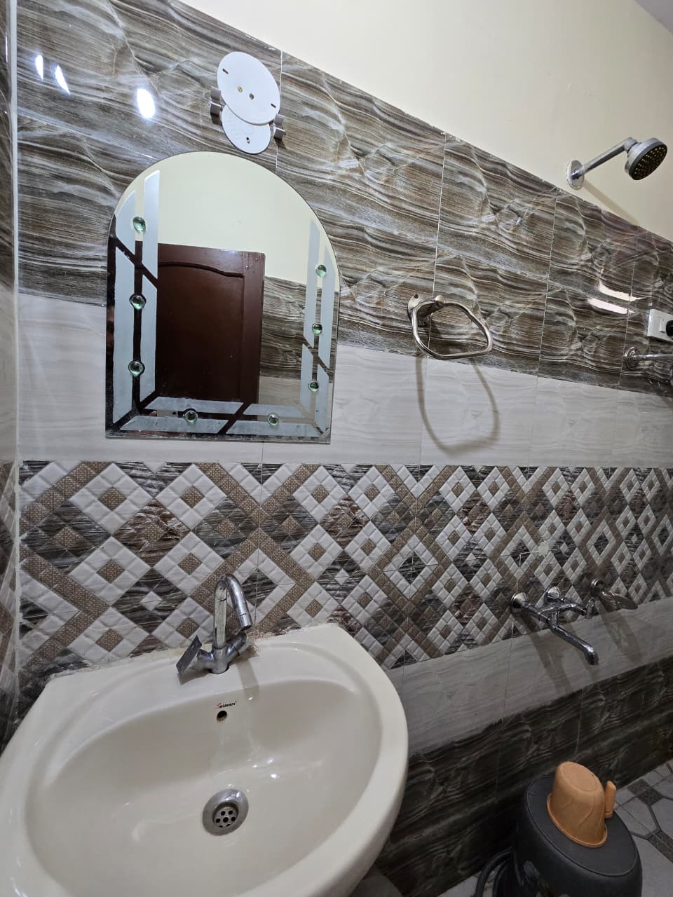 The Sushant Regency Inn (Himalaya Homies) - Tap to explore photos