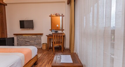 Pokhara Batika Room Type - Superior King Room