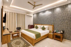 Hotel RS International Just Near New Delhi Railway Station & Connaught Place