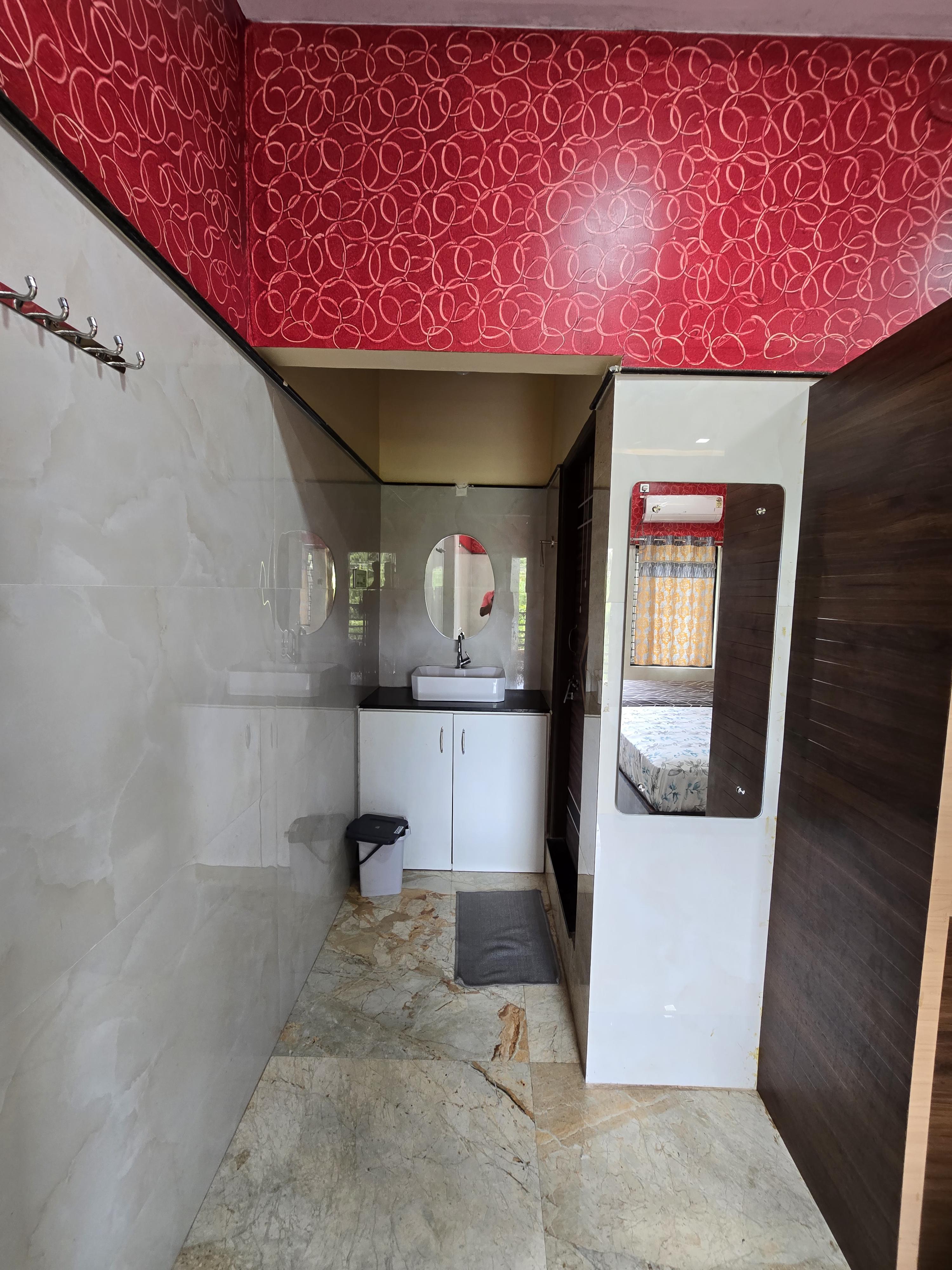 River Stone Home Stay - Tap to explore photos
